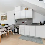 Tatil Evi Mouras House, Arco da Calheta (Madeira)