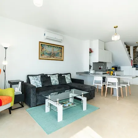 Mouras House, Tatil Evi *