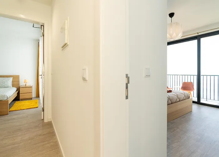 בית נופש Mouras House, *